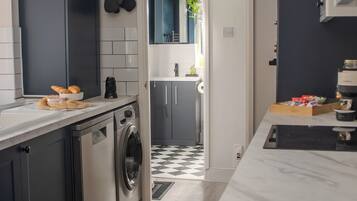 Microwave, oven, stovetop, dishwasher