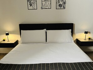 1 bedroom, in-room safe, iron/ironing board, free WiFi