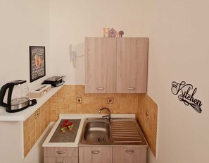 Fridge, microwave, stovetop, electric kettle - Politeama House 148 (Palermo)