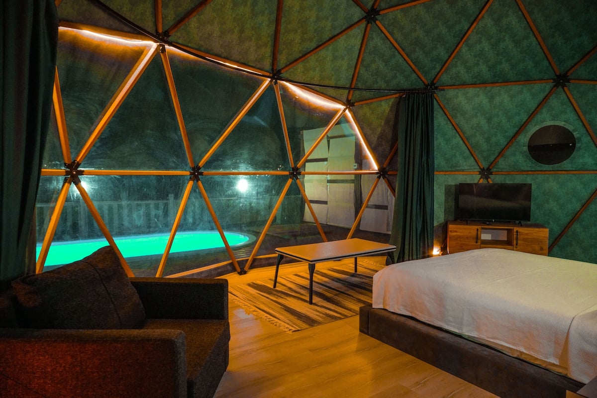 In-room safe, desk, laptop workspace, blackout curtains