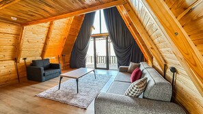 Standard Bungalow, 1 Double Bed, Non Smoking, Mountain View | In-room safe, desk, laptop workspace, blackout curtains