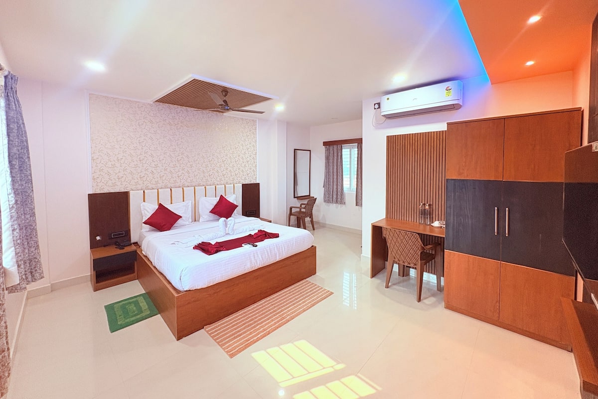 Deluxe Double Room | Free WiFi