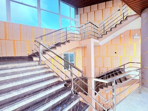 Staircase - Shri Sudama Puri  (Puri)