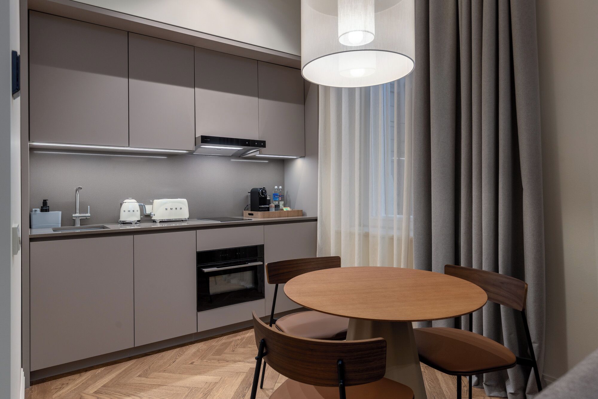 Grand Suite | Private kitchen | Mini-fridge, microwave, stovetop, dishwasher
