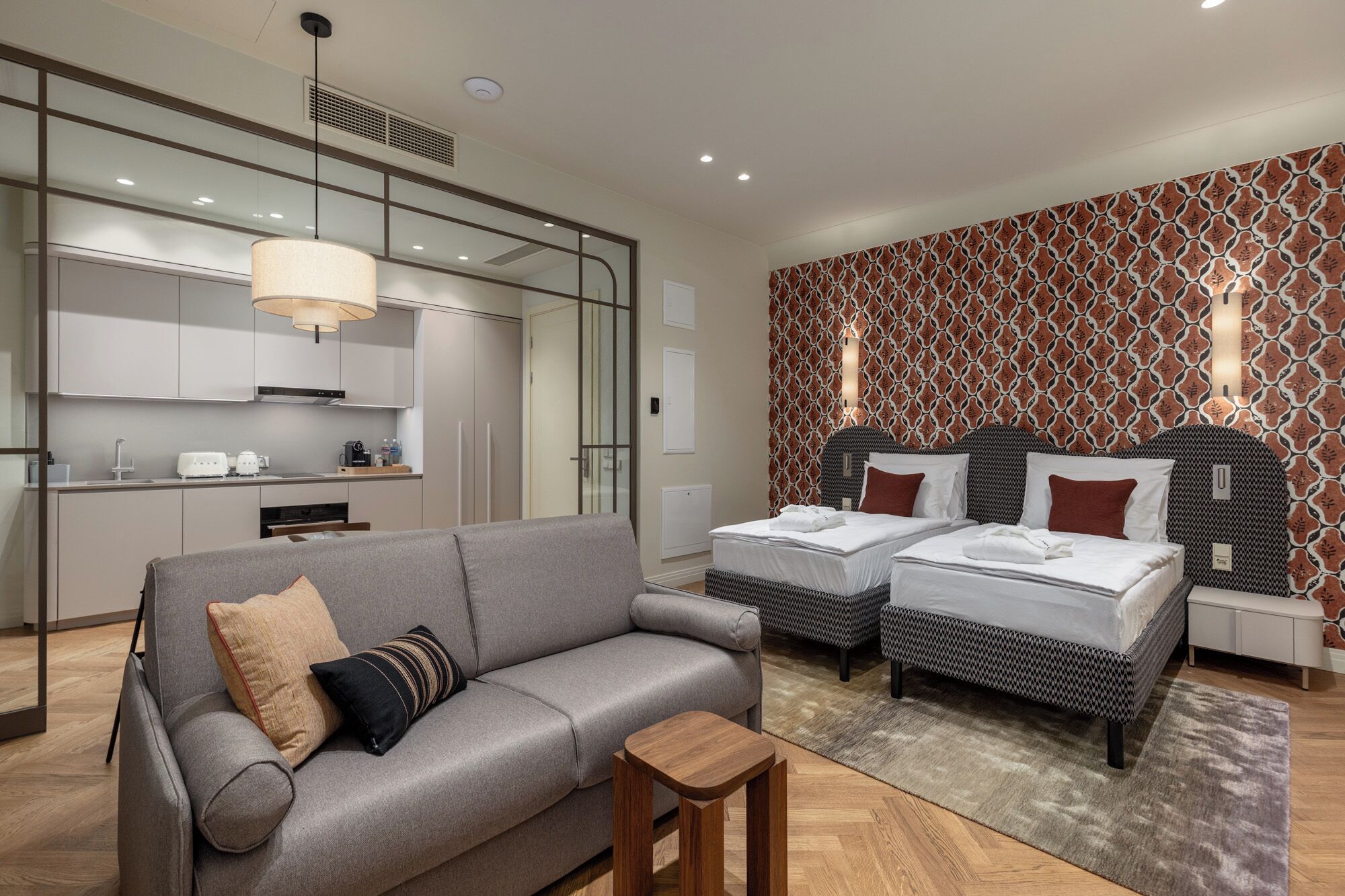 Estúdio (Apartment) | Cofres nos quartos, escrivaninha, espaço de trabalho para notebook