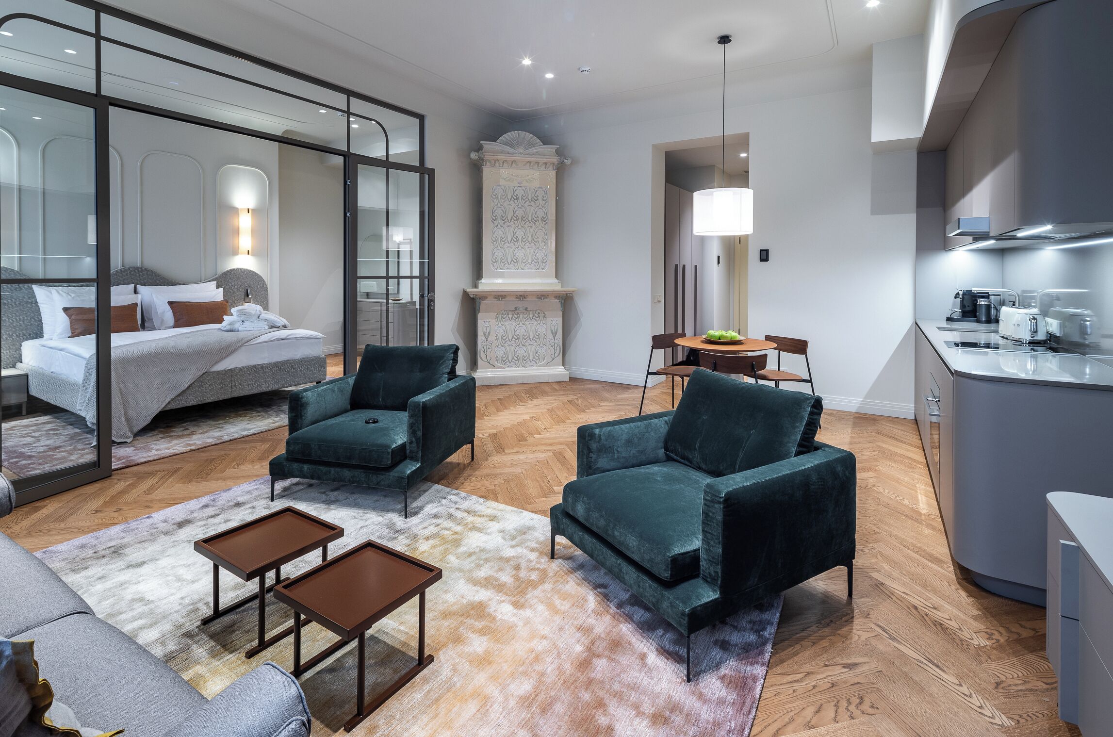 Grand Suite | In-room safe, desk, laptop workspace, blackout drapes