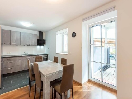 Moderne Monteurzimmer & Ferienwohnung Maria Haunsheim 80m2