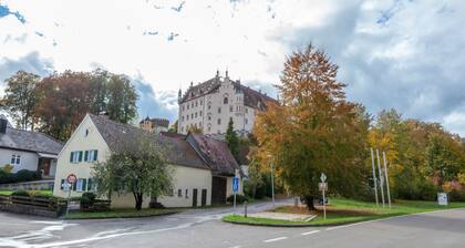 Modern fitter's room & vacation apartment Maria Haunsheim 80m2