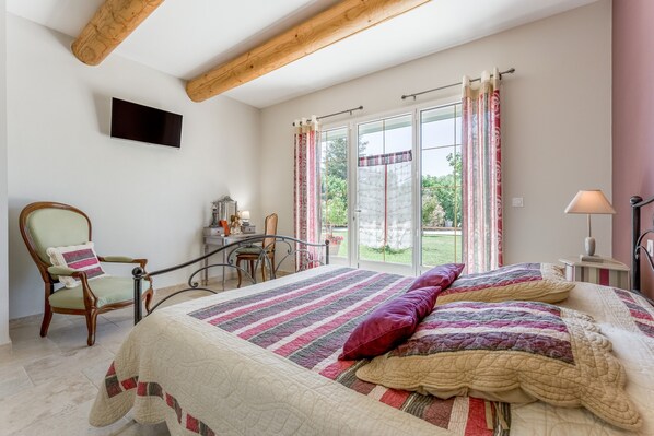 1 bedroom, WiFi, bed sheets - "Frédéric Mistral" Room at La Bastide des Mereuilles with Private Terrace, Wi-Fi & AC (Orange)