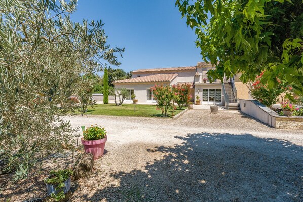 Property grounds - "Marcel Pagnol" Room at La Bastide des Mereuilles with Private Terrace, Wi-Fi & AC (Orange)