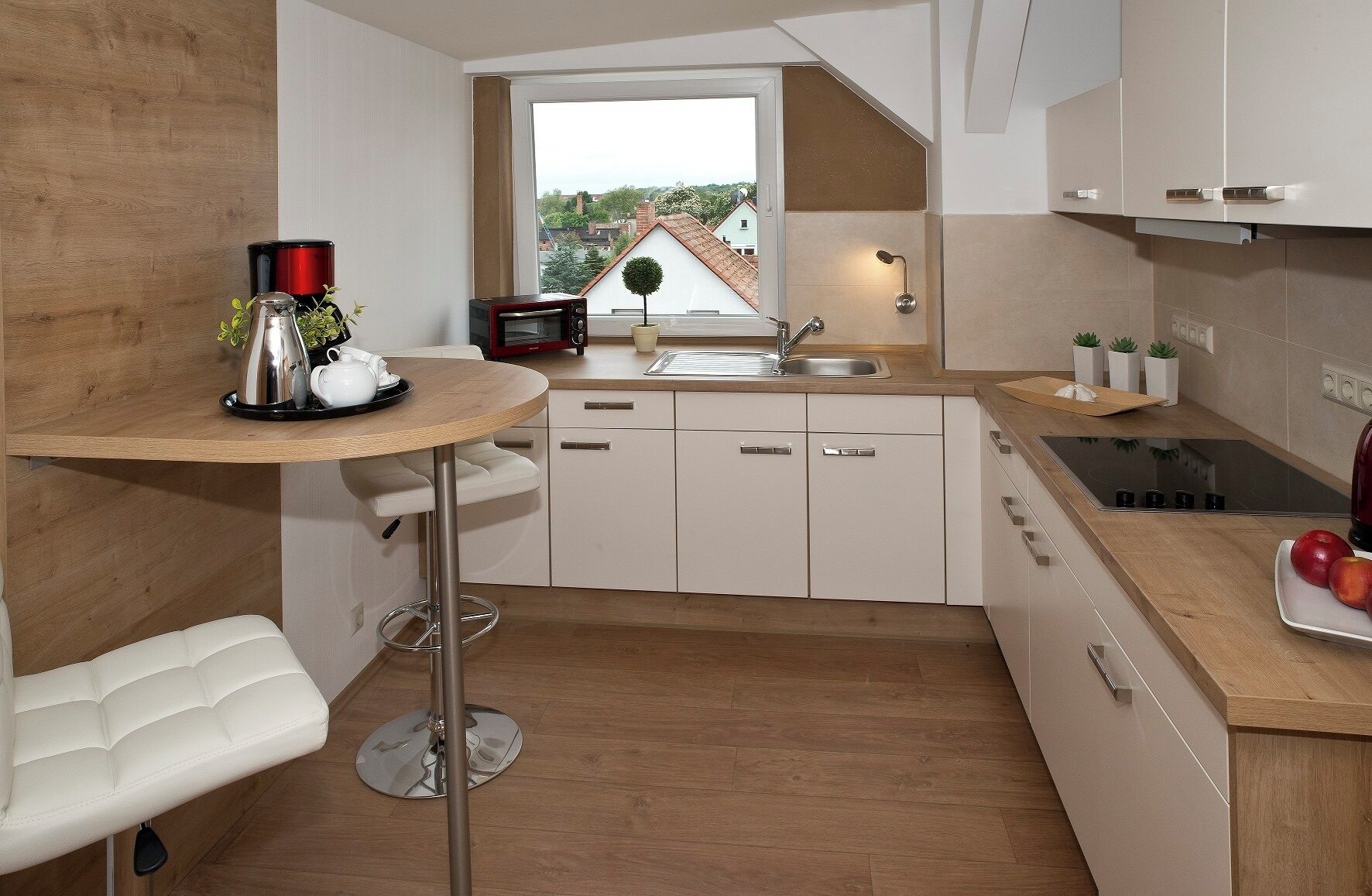 Suíte standard, sacada, vista para o pátio | Cozinha privada