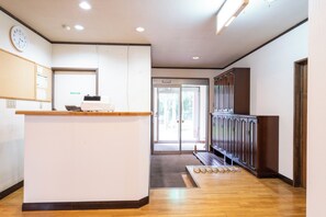 Reception - HOTEL HAKUBA GORYU BASE (Hakuba)