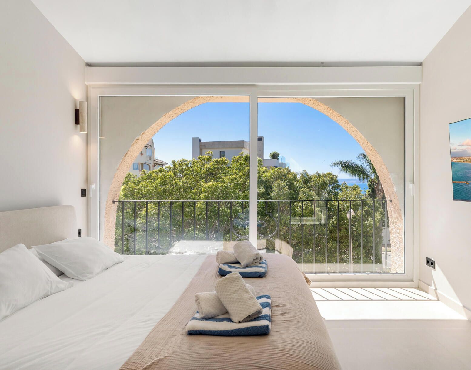 2 dormitoris, escriptori, planxa i posts de planxar i wifi gratuïta 