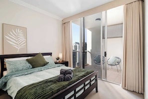 2 bedrooms, travel crib, WiFi, bed sheets - Seednest Comfort Convenience in CBD Core (Brisbane City)