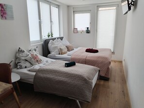 Comfort Triple Room, Balcony | Free WiFi - SILONCE Hotel Bilstein - Lennestadt (Lennestadt)