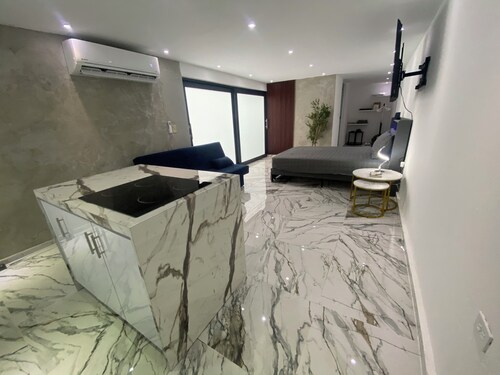 Full 1st level floor-Boquerón PR