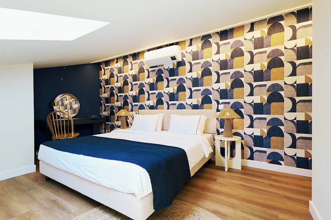 3 habitaciones, tabla de planchar con plancha, wifi y ropa de cama 