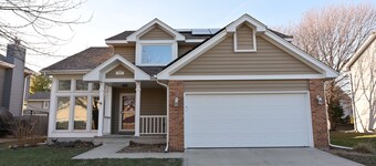 Home away from home in a quiet and safe neighborhood