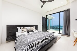 ستائر تعتيم ومكواة/لوح كي وواي فاي مجانًا