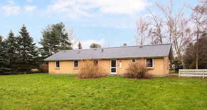 5 Star Holiday Home in Stege