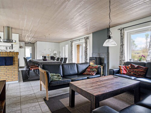 5 Star Holiday Home in Stege