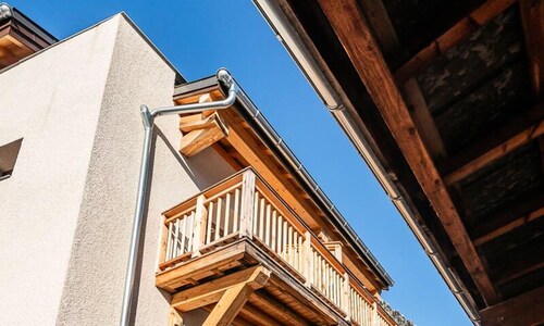 Chalets for 10 People