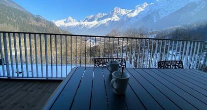 Beautiful new Apartment, Swimming Pool, spa