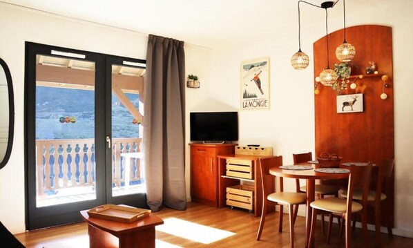 Dining - Apt Ndeg80 - 3rd Floor - Desman Building (Bagnères-de-Bigorre)