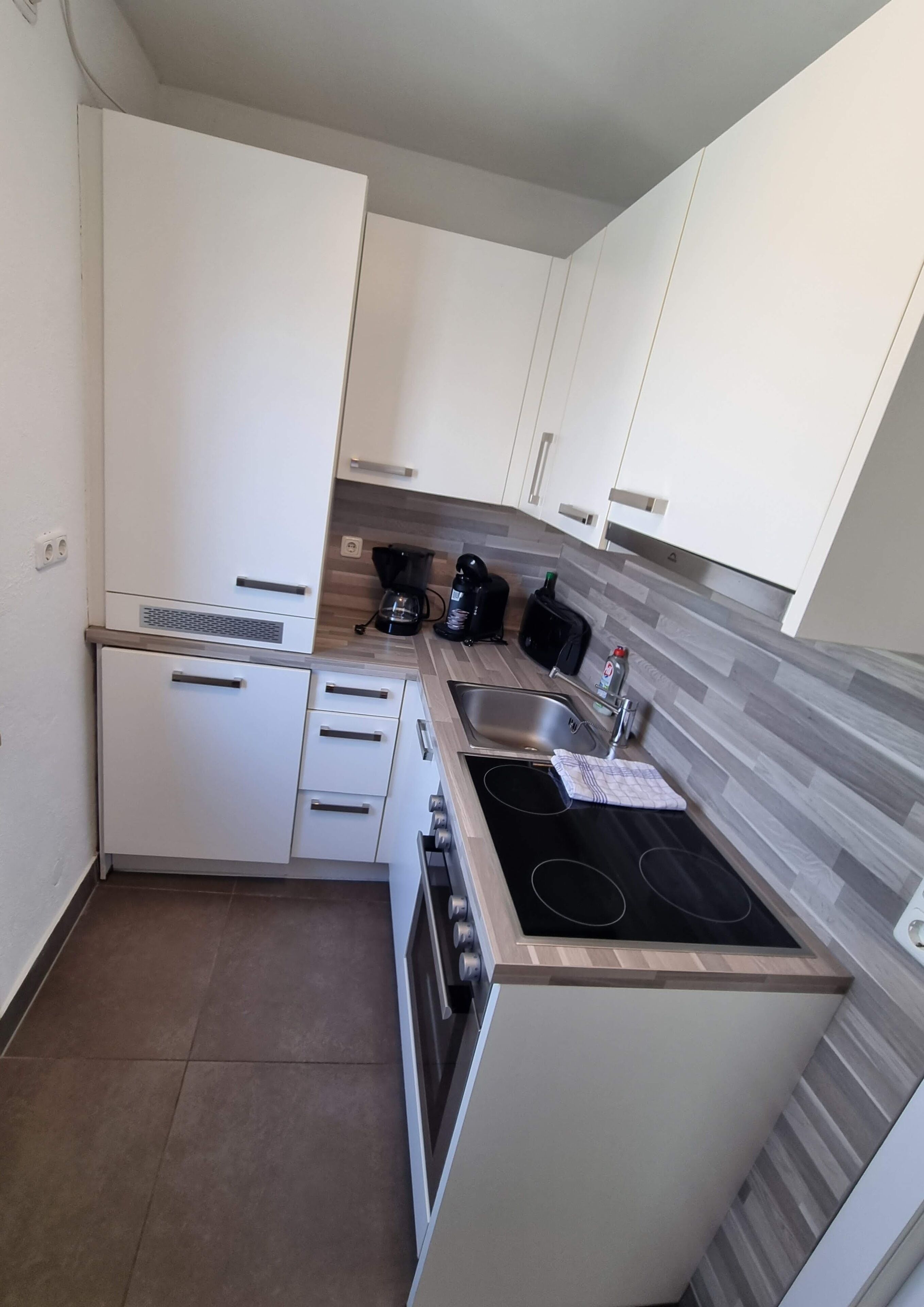 Ofen, Herdplatte, Geschirrspüler