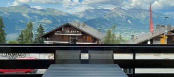 Modern studio in Veysonnaz close to ski departure