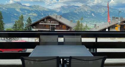 Modern studio in Veysonnaz close to ski departure