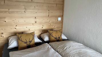 1 chambre, fer et planche Ă repasser, Wi-Fi, draps fournis