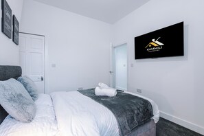 Iron/ironing board, free WiFi