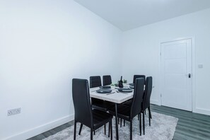 Essbereich im Zimmer