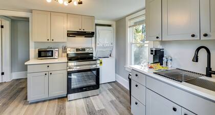 2 Mi to Uptown: Centrally Located Kingston Apt!