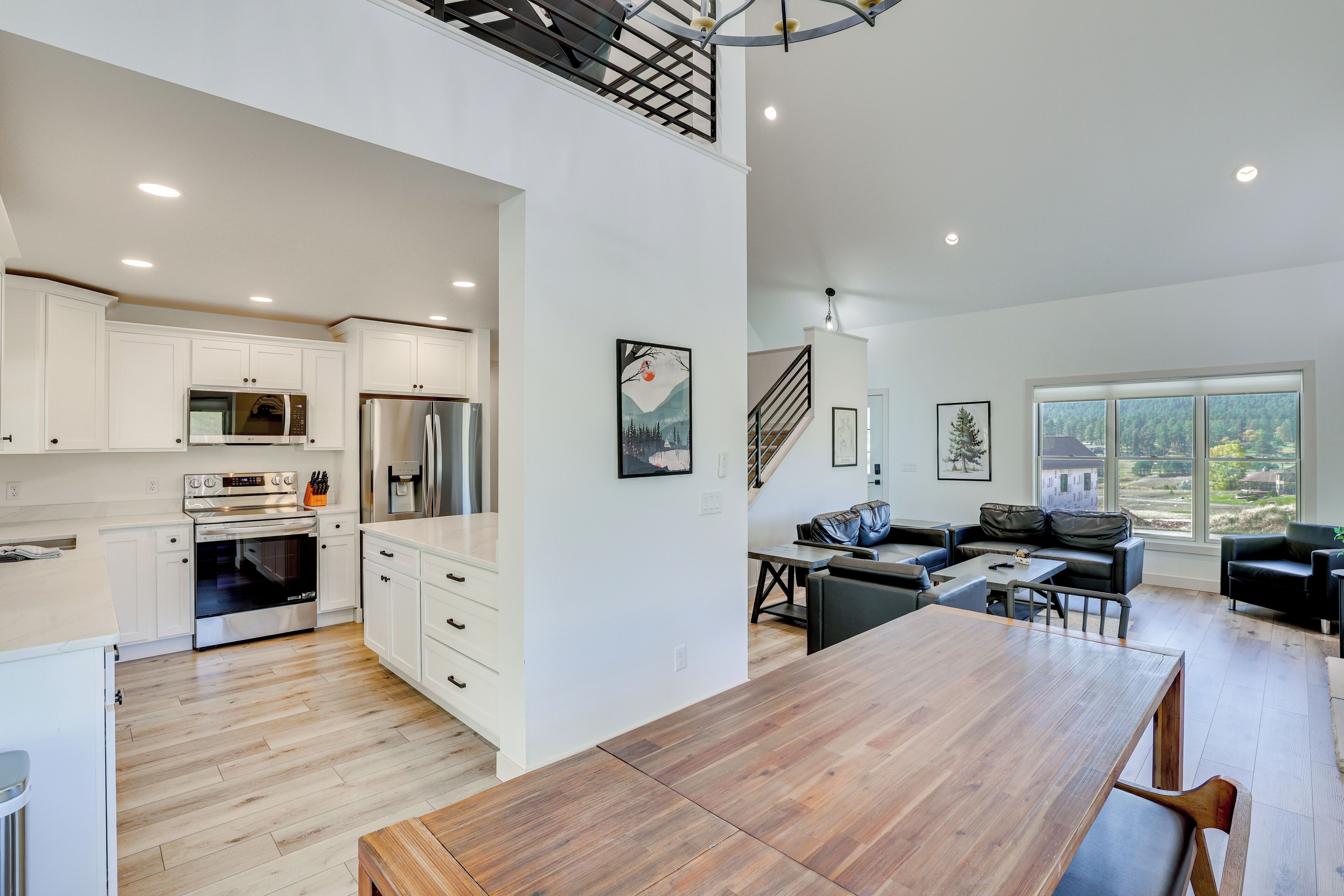 Rumah (4 Bedrooms) | Interior