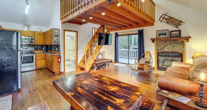 Families Welcome! Blue Ridge Cabin w/ Fire Pit