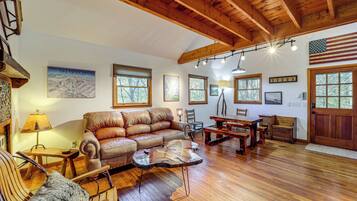 Rumah (2 Bedrooms) | Interior