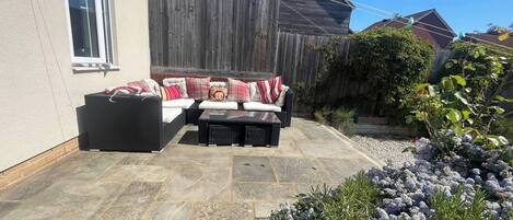 House, 4 Bedrooms, Balcony, Garden View | Terrace/patio