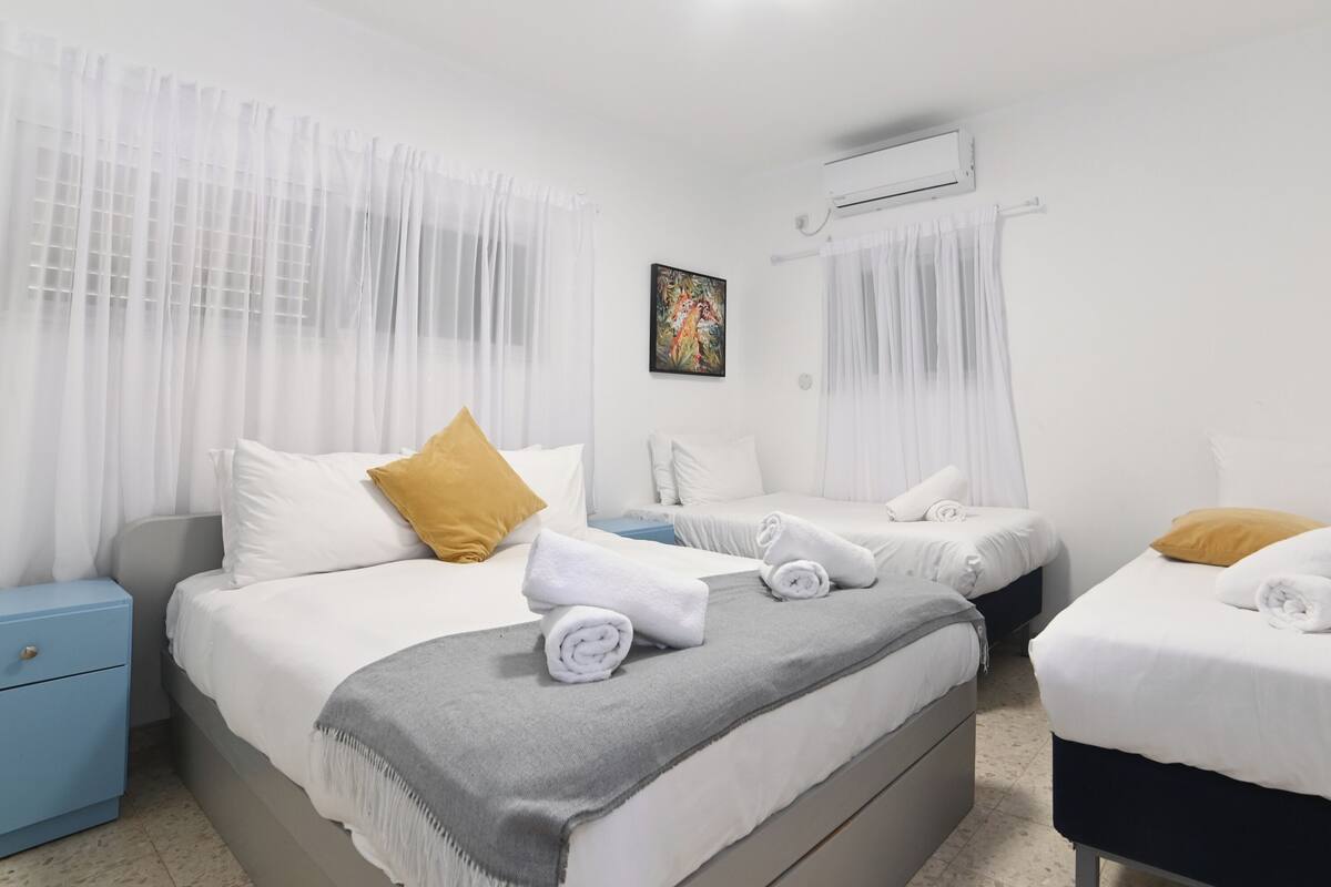 Vila Keluarga, pemandangan danau | Seprai premium, tirai kedap cahaya, dan setrika/meja setrika