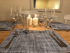 House, 2 Bedrooms, Balcony | Dining