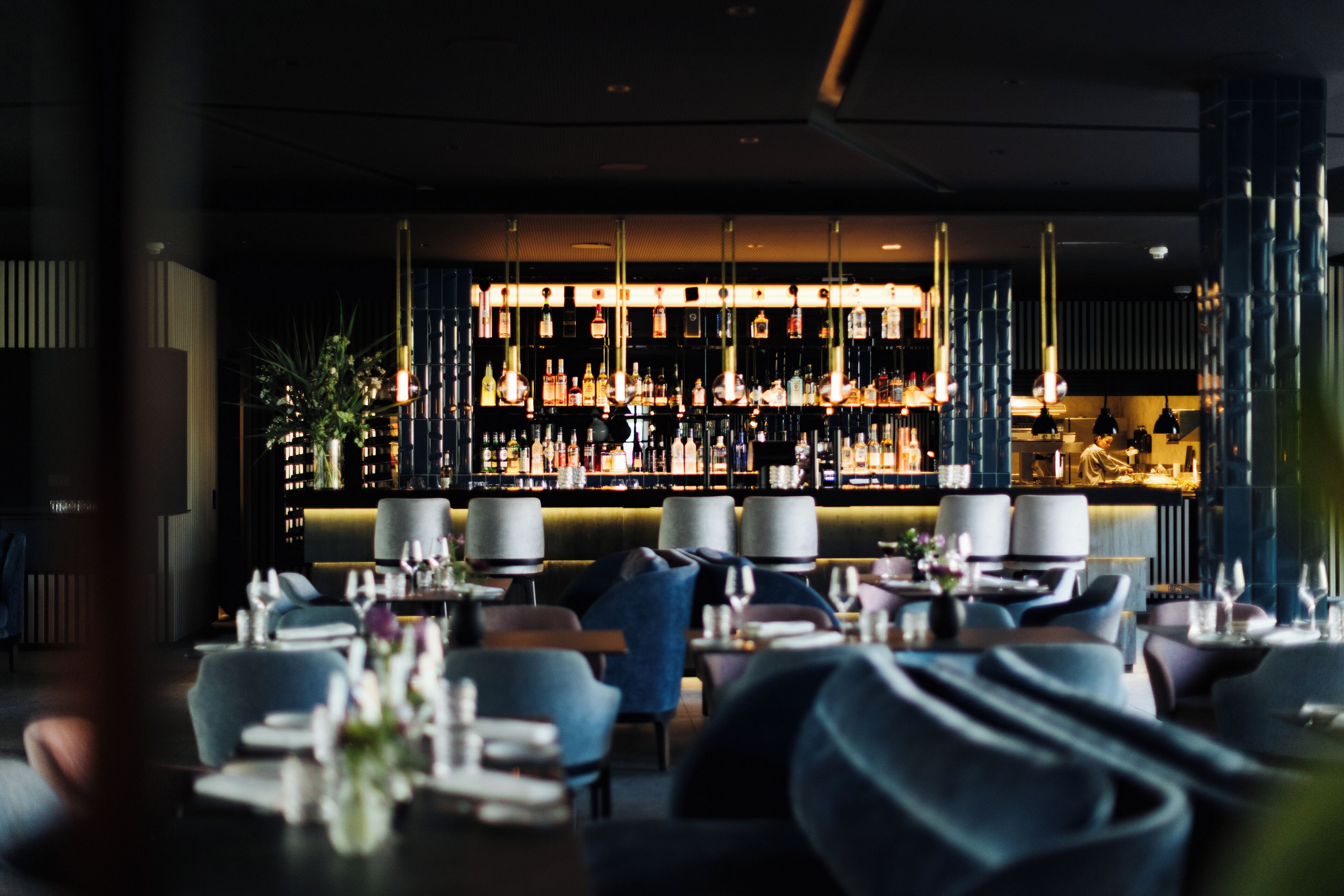 Lunch and dinner served