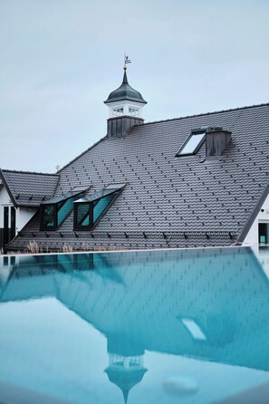 Outdoor pool - 4K Hotel (Wangen im Allgäu)