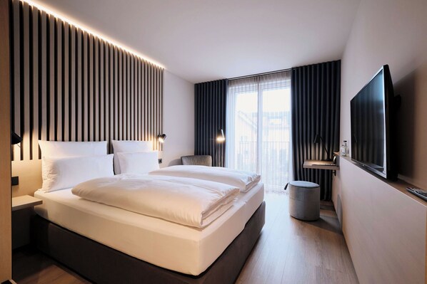 Habitación doble superior | Caja de seguridad en la habitación y escritorio 