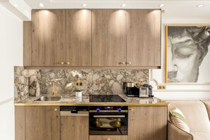 アパートメント | 専用キッチン | 冷蔵庫、電子レンジ、オーブン、コンロ