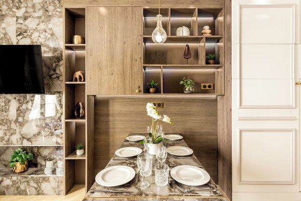 アパートメント | 専用キッチン | 冷蔵庫、電子レンジ、オーブン、コンロ