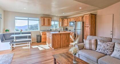 Charming Oakhurst Retreat Near Yosemite, Bass Lake