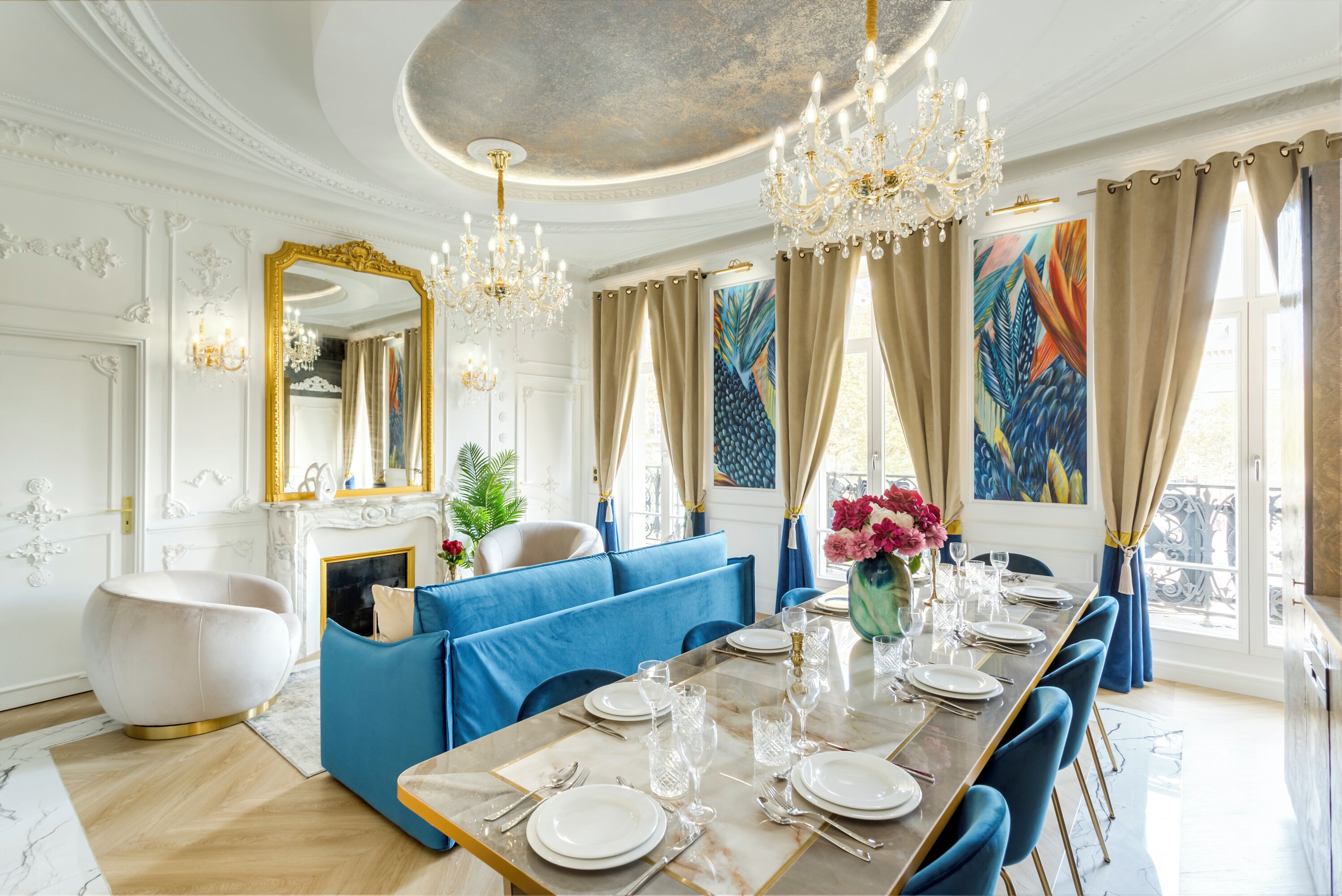 公寓, 城市景观 | 起居区 | 43-英寸智能电视（配备有线频道）、Netflix、流媒体服务