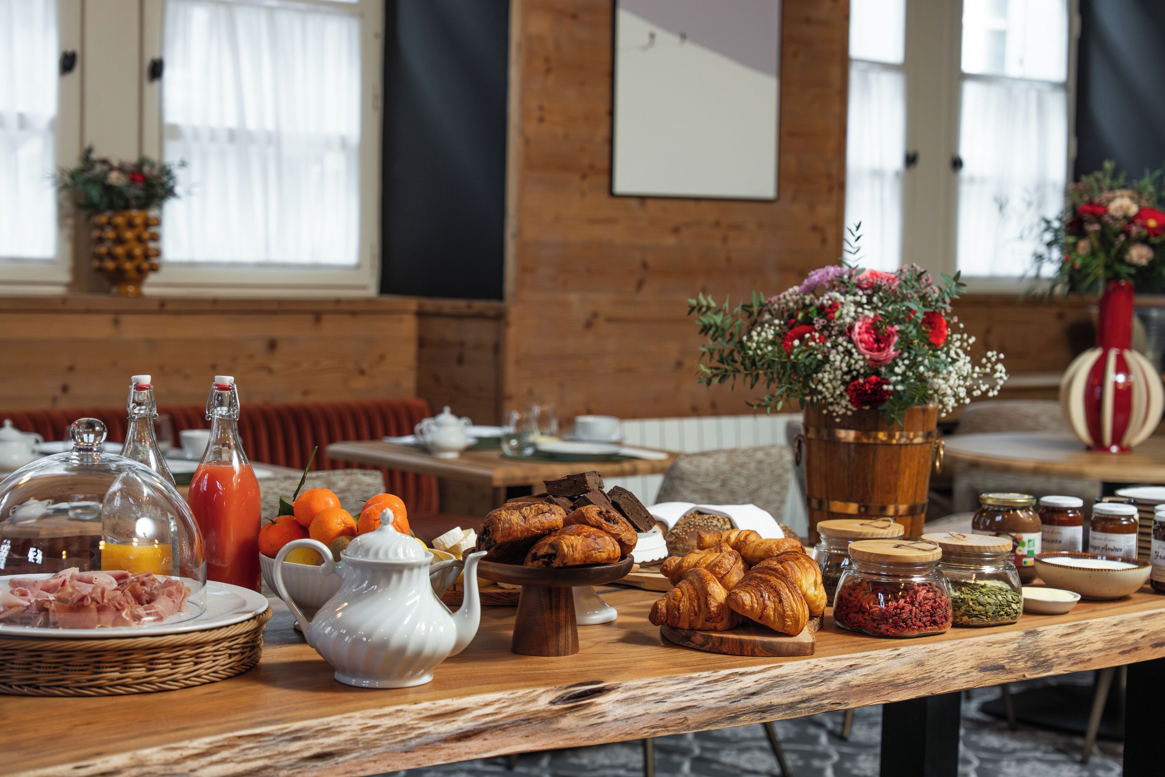 Petit déjeuner buffet servi tous les jours en supplément