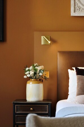 Deluxe Double Room | In-room safe, desk, soundproofing, iron/ironing board